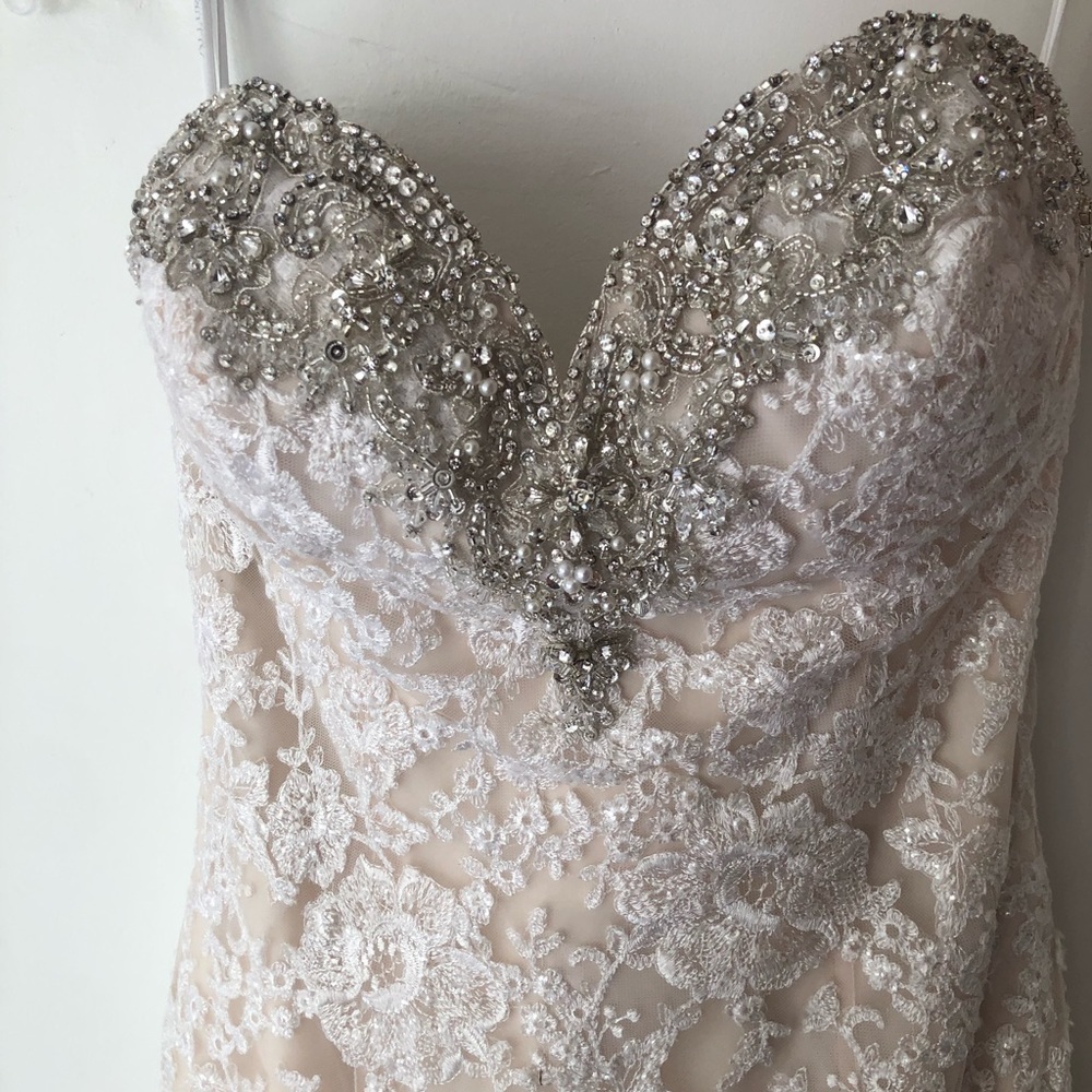 Beautiful Glam Wedding Dress - Champagne w/ Lace